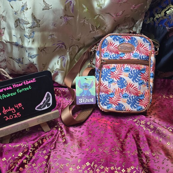 BioWorld Disney Stitch and Ferns Crossbody - Picture 1 of 6
